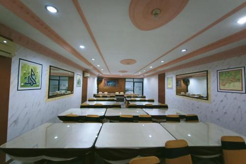 Imagen general del Hotel Capital O 94156 Gemudi Gold Islami. Foto 9