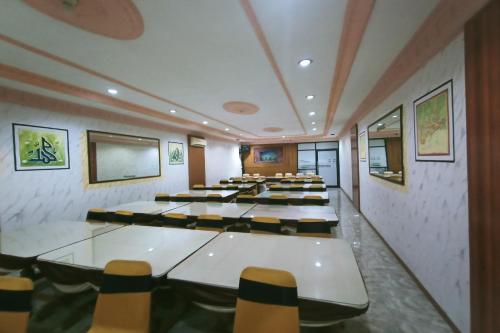 Imagen general del Hotel Capital O 94156 Gemudi Gold Islami. Foto 11
