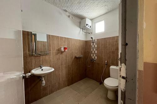 Imagen de la habitación del Hotel Capital O 94240 Asoka Syariah. Foto 20