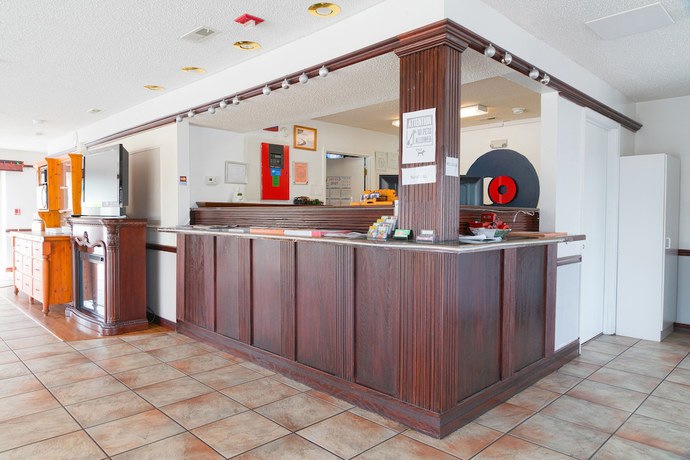 Imagen de los interiores del Hotel Capital O - Classic Motor Inn Branson. Foto 18