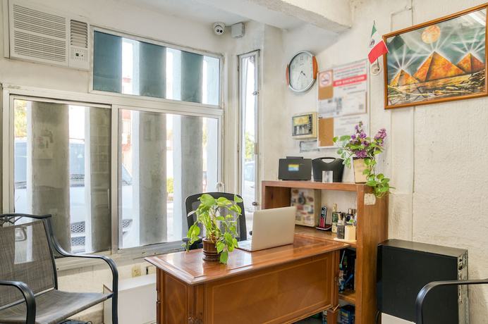 Imagen de los interiores del Hotel Capital O Farallon Inn, Cancún. Foto 11