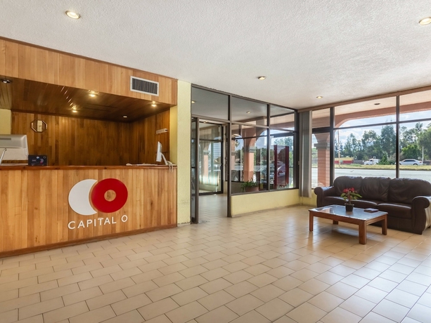 Imagen de los interiores del Hotel Capital O Mansión Los Arcos, Aguilares. Foto 17