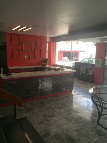 Imagen de los interiores del Hotel Capital O Nueva Galicia, Guadalajara centro downtown. Foto 15