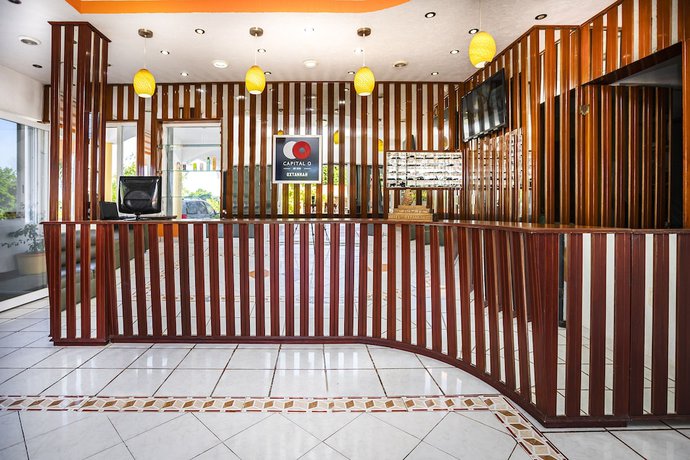 Imagen de los interiores del Hotel Capital O Oxtankah,chetumal bay. Foto 19