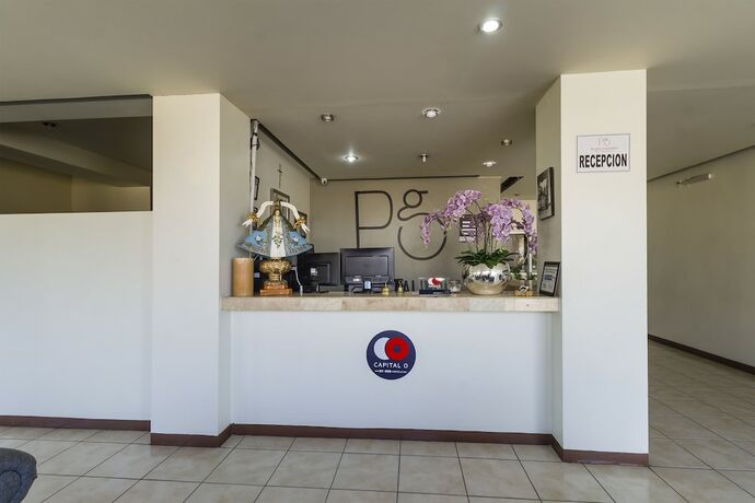Imagen general del Hotel Capital O Plaza Galindo. Foto 4