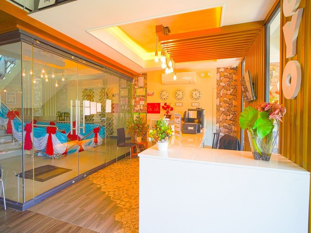 Imagen de los interiores del Hotel Capital O Vaccinated Staff - OYO 785 The Greenhive. Foto 18