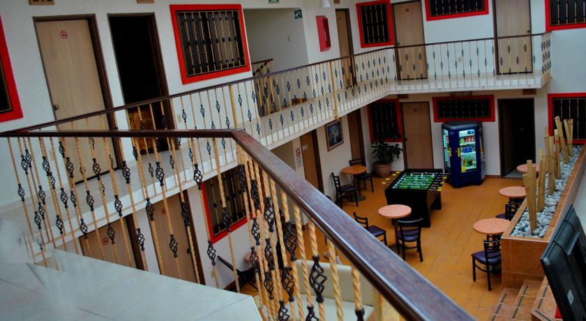 Imagen de los interiores del Hotel Capital O Valencia. Foto 6