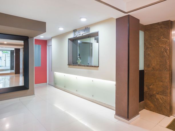 Imagen de los interiores del Hotel Capital O Veracruz Suites. Foto 16
