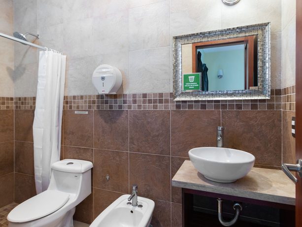 Imagen de la habitación del Hotel Capital O Vital&eacute;. Foto 3