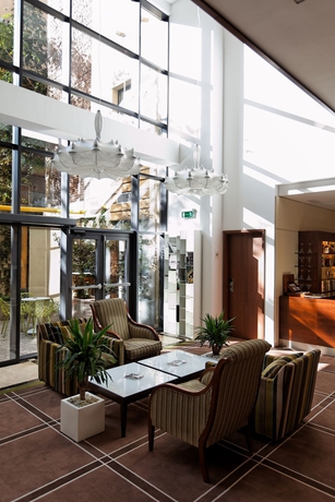 Imagen de los interiores del Hotel Capital Plaza. Foto 13