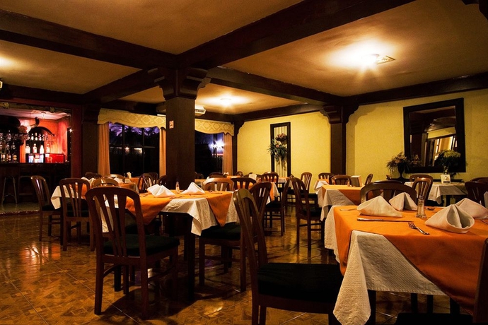 Imagen del bar/restaurante del Hotel Capital, San Salvador. Foto 2