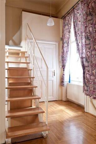 Imagen general del Hotel Capitalcenter Apartments. Foto 13