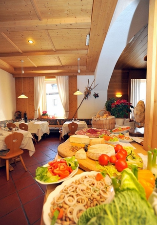 Imagen del bar/restaurante del Hotel Capitani. Foto 5