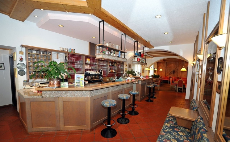 Imagen del bar/restaurante del Hotel Capitani. Foto 9