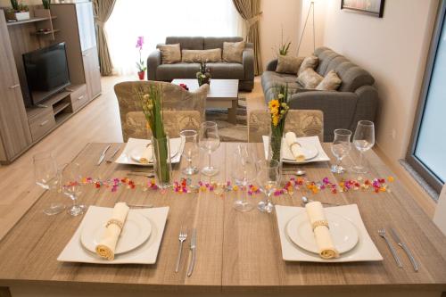 Imagen general del Hotel Capitоl Suites. Foto 11