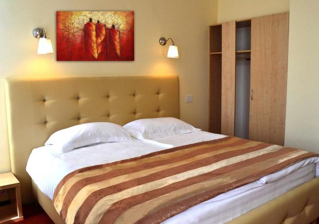 Imagen de la habitación del Hotel Capitol, Bucarest. Foto 7