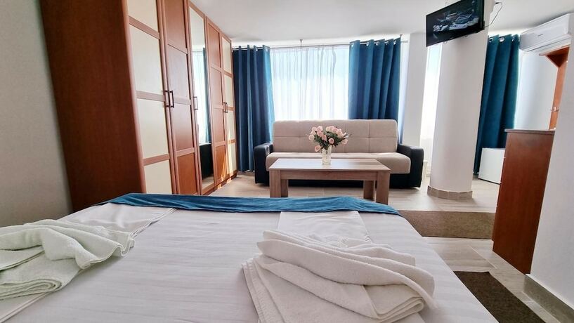 Imagen general del Hotel Capitol Eforie Sud. Foto 18