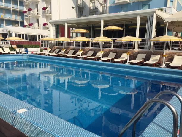 Imagen de la piscina del Hotel Capitol, Lido Di Jesolo. Foto 10