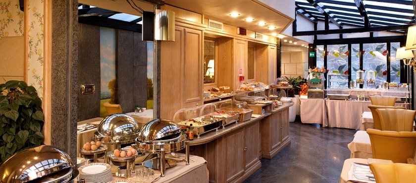 Imagen del bar/restaurante del Hotel Capitol, Milán. Foto 5