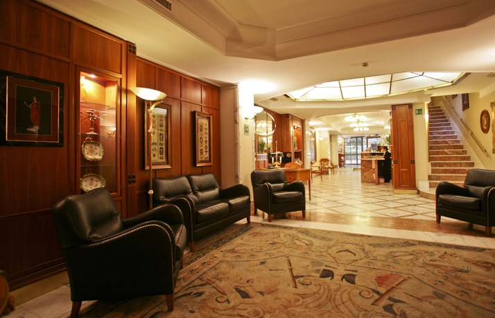 Imagen general del Hotel Capitol, Milán. Foto 1