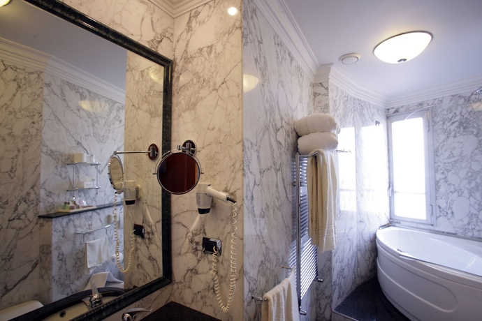 Imagen de la habitación del Hotel Capitol, Milán. Foto 8