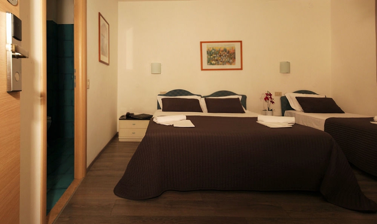 Imagen de la habitación del Hotel Capitol, Pisa. Foto 6