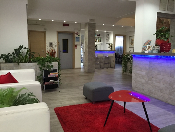 Imagen de los interiores del Hotel Capitol, Pisa. Foto 9