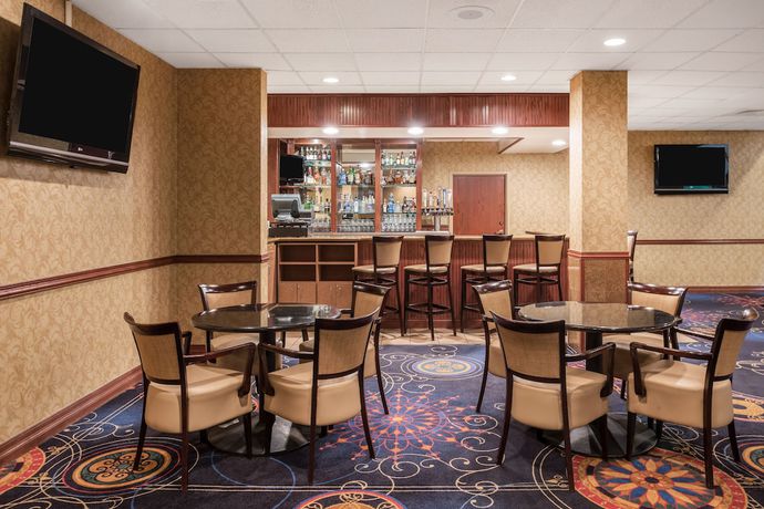 Imagen del bar/restaurante del Hotel Capitol Plaza Jefferson City. Foto 3