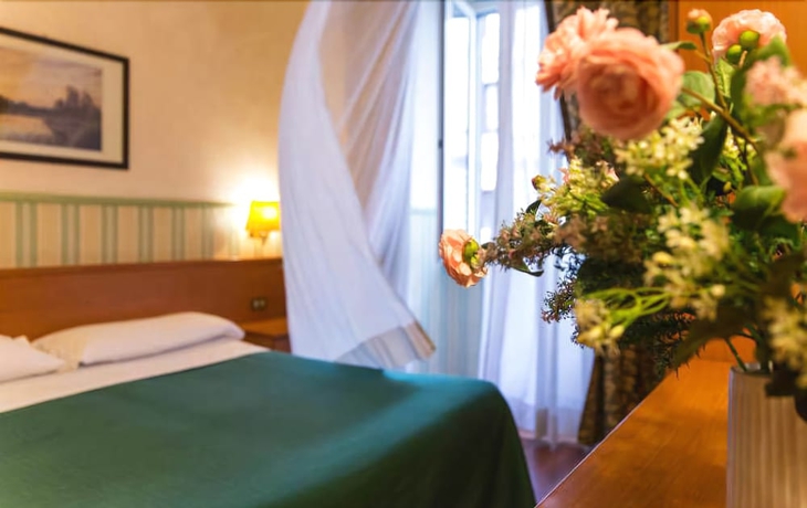 Imagen de la habitación del Hotel Capitol, Roma. Foto 12