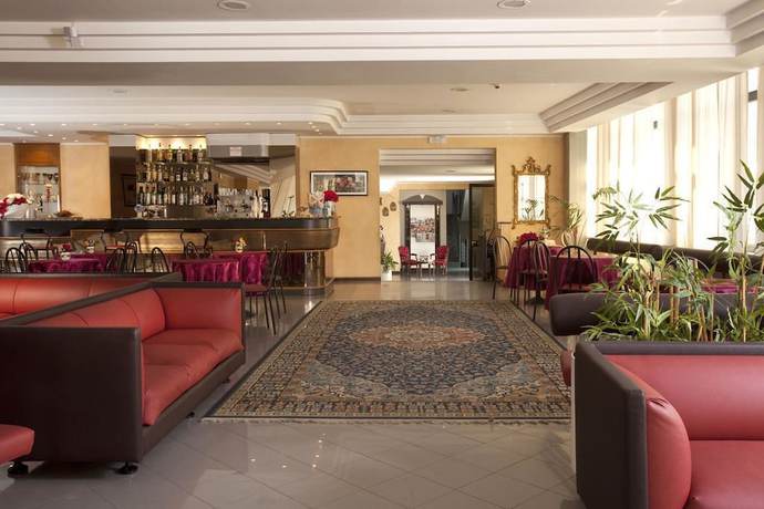 Imagen de los interiores del Hotel Capitol, San Mauro Pascoli. Foto 20