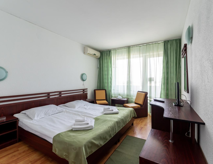 Imagen de la habitación del Hotel Capitol, VENUS - SATURN. Foto 13