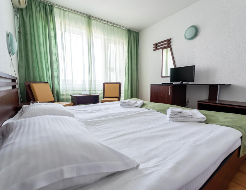 Imagen de la habitación del Hotel Capitol, VENUS - SATURN. Foto 20