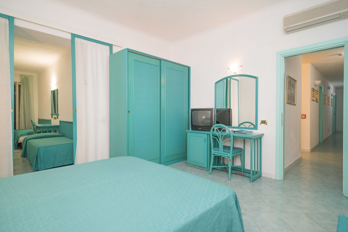 Imagen de la habitación del Hotel Capizzo. Foto 7