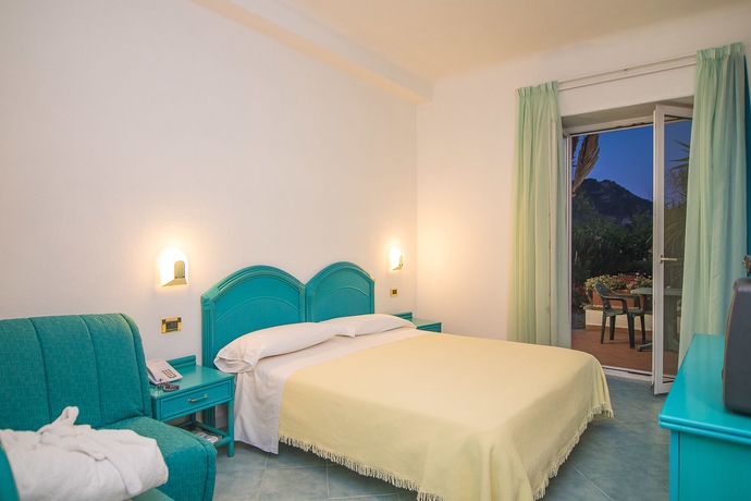 Imagen de la habitación del Hotel Capizzo. Foto 14