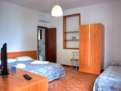 Imagen de la habitación del Hotel Capo Baia Verde. Foto 5