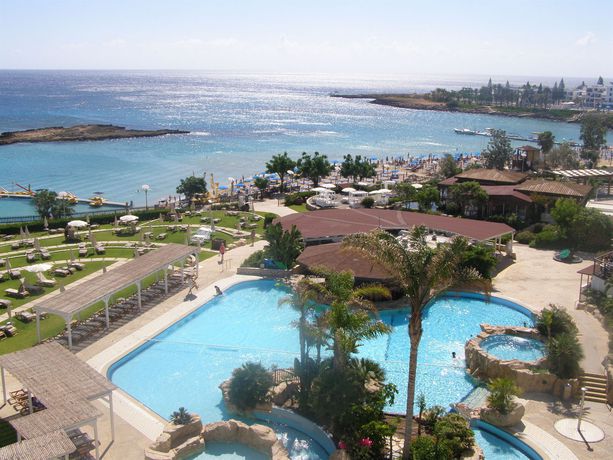 Imagen general del Hotel Capo Bay. Foto 4