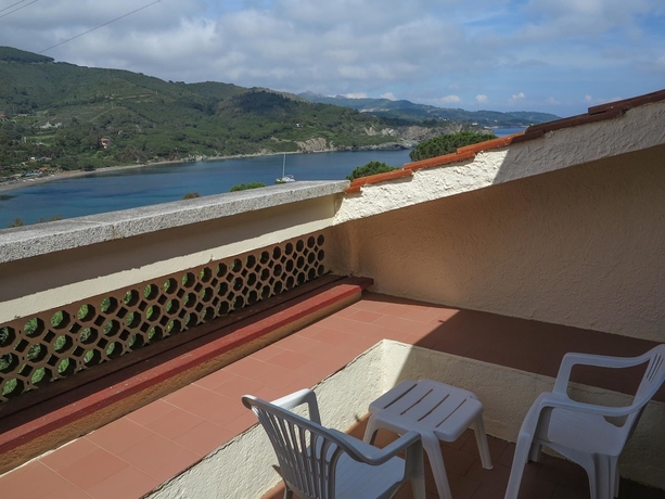 Imagen de la habitación del Hotel Capo Di Stella. Foto 12