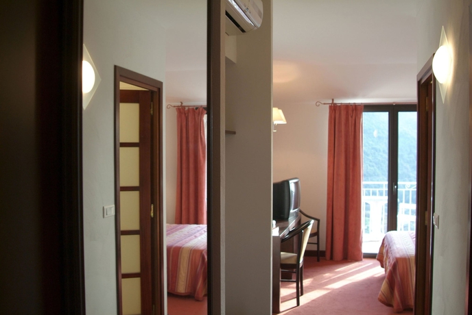 Imagen de la habitación del Hotel Capo D'orto. Foto 5