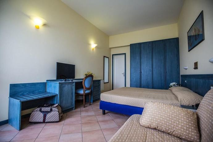 Imagen de la habitación del Hotel Capo Est. Foto 14