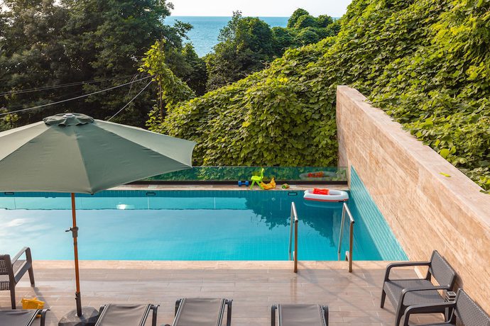 Imagen de la piscina del Hotel Capo Verde Batumi. Foto 18
