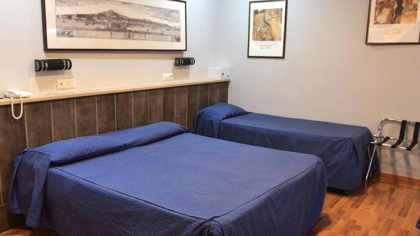 Imagen de la habitación del Hotel Capodichino International. Foto 11