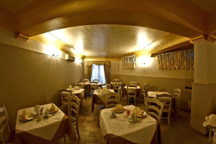 Imagen del bar/restaurante del Hotel Capomulini Dimora Storica. Foto 4