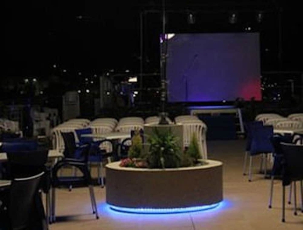 Imagen de los interiores del Hotel Caposkino Park. Foto 18