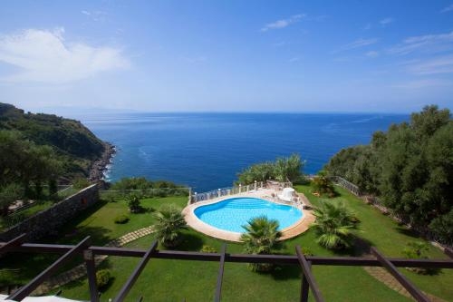 Imagen general del Hotel Caposperone Resort. Foto 2