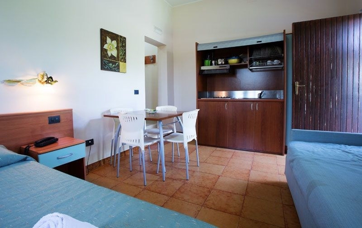 Imagen de la habitación del Hotel Caposud Residence Beach Club. Foto 5