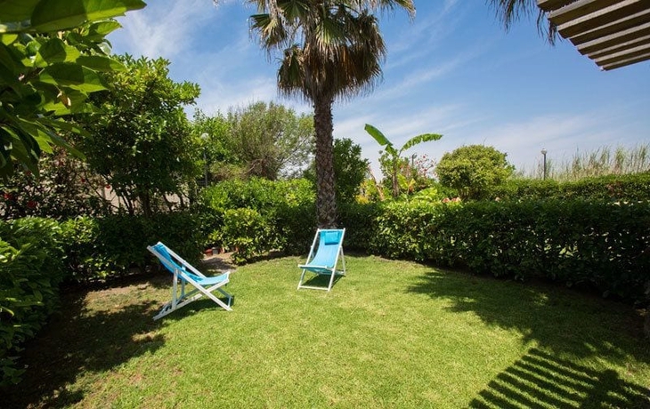 Imagen de los exteriores del Hotel Caposud Residence Beach Club. Foto 15