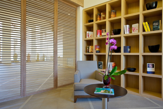 Imagen de los interiores del Hotel Capovaticano Resort Thalasso Spa. Foto 7