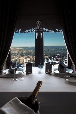 Imagen del bar/restaurante del Hotel Cappadocia Cave Resort and Spa - Special Class. Foto 6