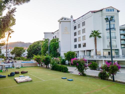 Imagen general del Hotel Caprea, Marmaris. Foto 2
