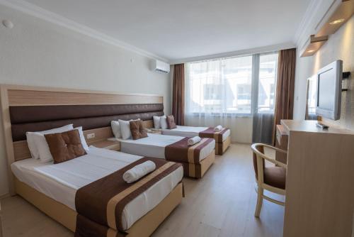 Imagen de la habitación del Hotel Caprea, Marmaris. Foto 18